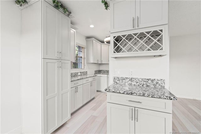 3 of 48 - 2600 Se Ocean Boulevard #z10, Stuart, FL