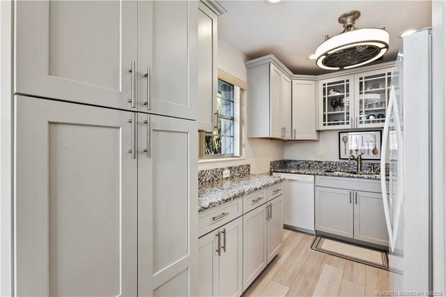 4 of 48 - 2600 Se Ocean Boulevard #z10, Stuart, FL