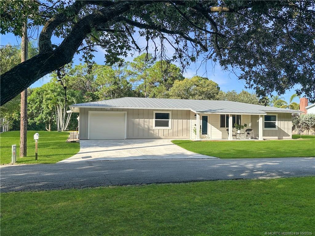 7960 River Lane, Stuart