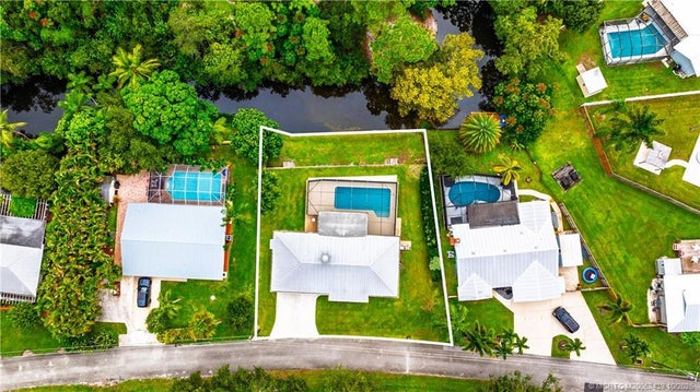 2 of 33 - 7960 Se River Lane, Stuart, FL