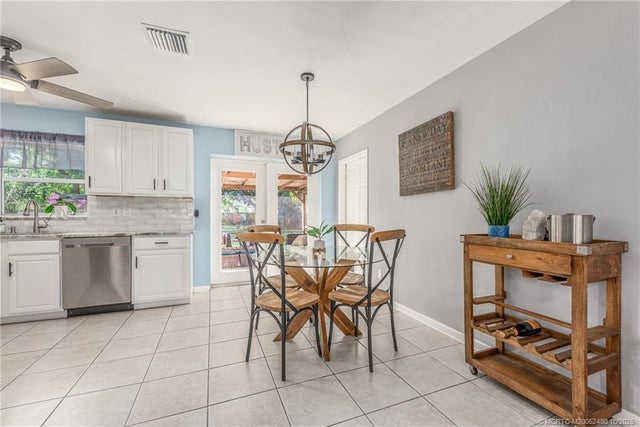 3 of 18 - 3156 Se Mimosa Street, Stuart, FL