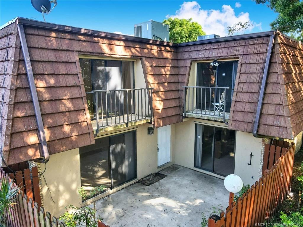 1458 Lawnwood Circle 24c, Fort Pierce