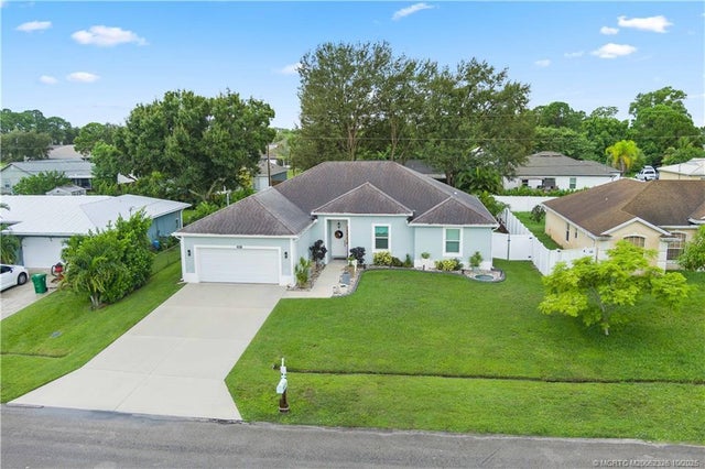 5 of 49 - 418 Sw Lakota Avenue, Port St Lucie, FL