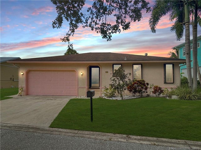 1 of 27 - 735 Sw Salerno Rd Road, Stuart, FL