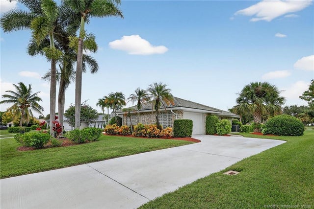 2 of 55 - 3353 Se Fairway, Stuart, FL
