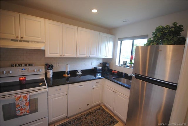 5 of 40 - 5333 Se Miles Grant Road #i104, Stuart, FL