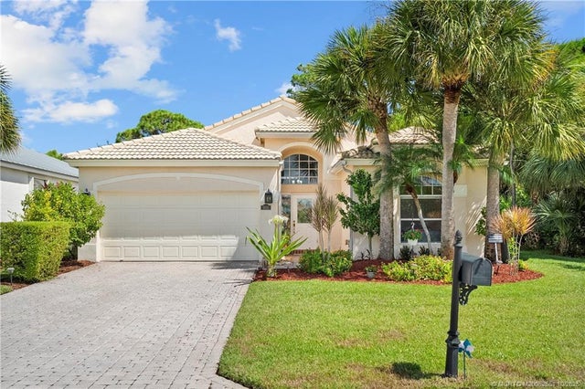 1 of 37 - 908 Nw Mossy Oak Way, Jensen Beach, FL