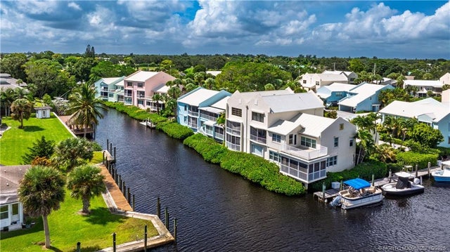 4 of 37 - 3901 Se Saint Lucie Boulevard #b14, Stuart, FL