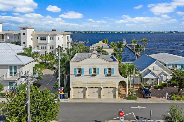 1 of 94 - 57 Se Seminole Street, Stuart, FL