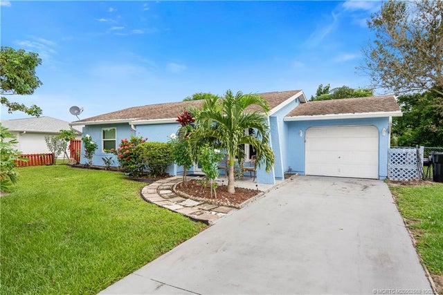 1 of 43 - 1842 Se Wexford Court, Port St Lucie, FL