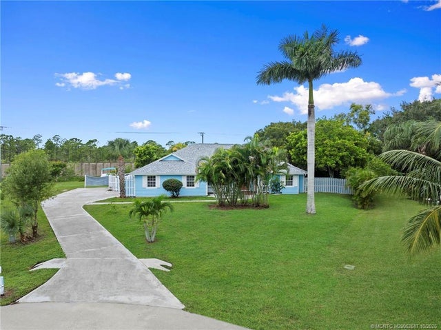 2 of 43 - 146 Ne Blueberry Terrace, Jensen Beach, FL