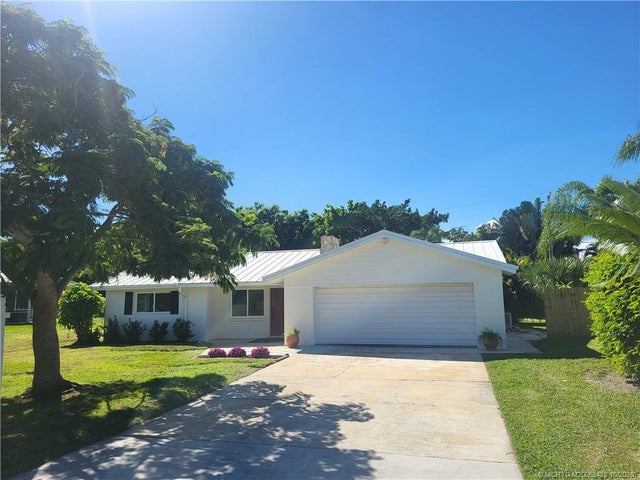 1 of 4 - 2416 Nw Everglades Boulevard, Jensen Beach, FL