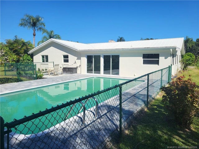 3 of 4 - 2416 Nw Everglades Boulevard, Jensen Beach, FL