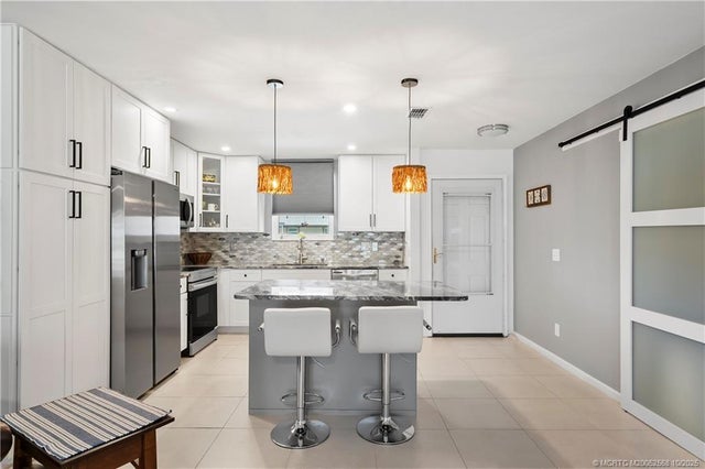 3 of 36 - 6531 Se Federal Highway #g110, Stuart, FL