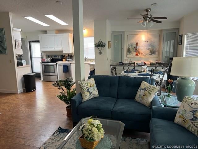 3 of 67 - 6201 Holly Lane, Lantana, FL