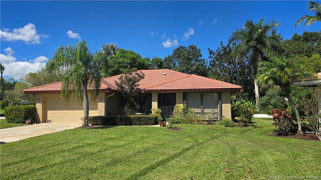 2225 Creekside Drive, Palm City