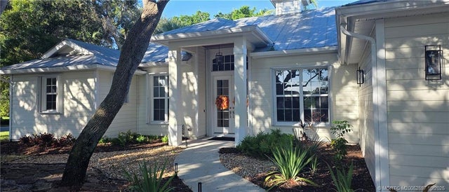 1 of 55 - 1418 Ne Oak Bluff Lane, Jensen Beach, FL