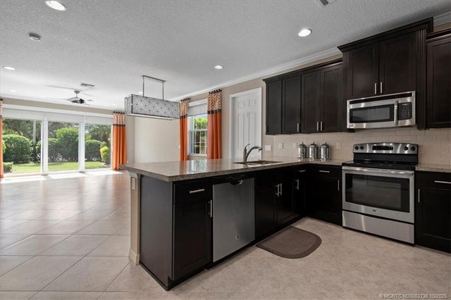 2 of 38 - 692 Sw Glen Crest Way, Stuart, FL