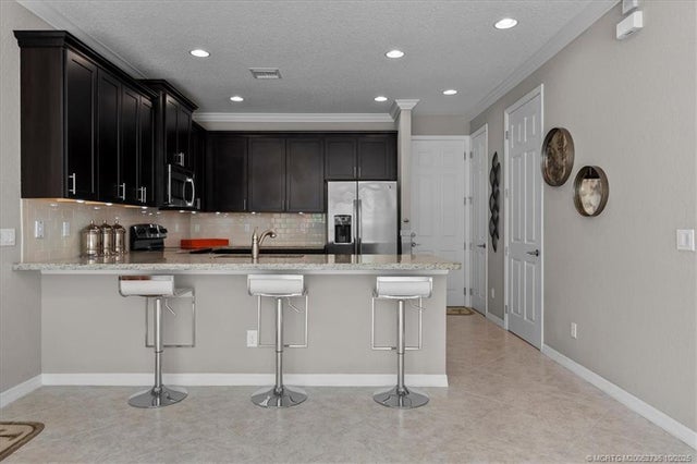 4 of 38 - 692 Sw Glen Crest Way, Stuart, FL
