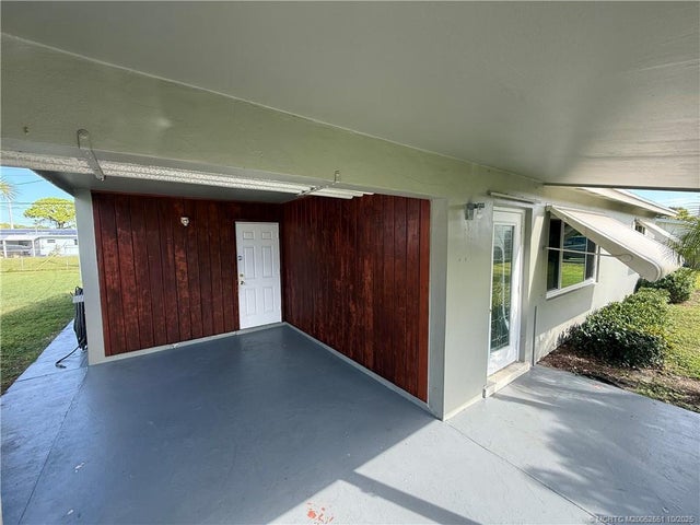 4 of 24 - 2519 Se Madison Street, Stuart, FL