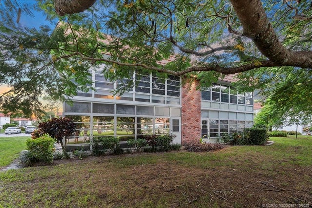 5 of 46 - 2600 Se Ocean Boulevard #m9, Stuart, FL