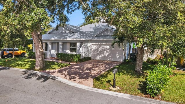 2 of 42 - 965 Sw Flora Belle Lane, Stuart, FL