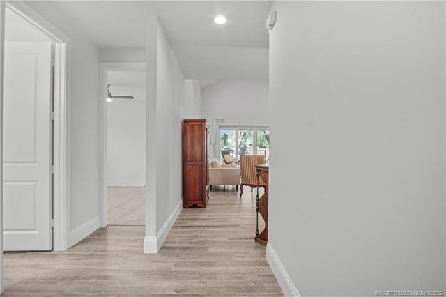 5 of 42 - 965 Sw Flora Belle Lane, Stuart, FL