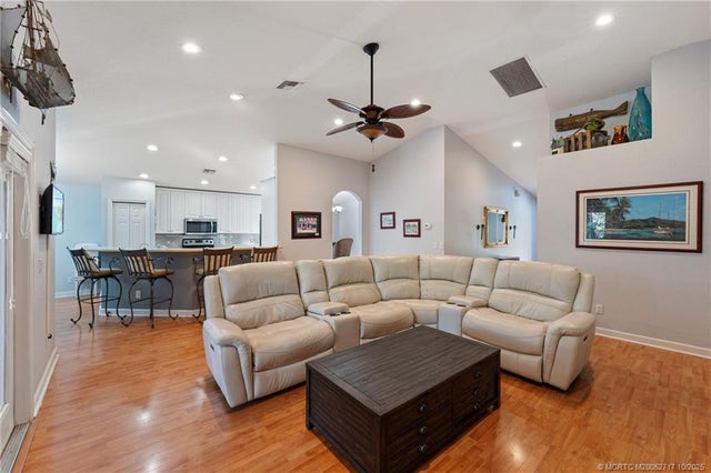 4 of 35 - 3057 Sw Virginia Avenue, Palm City, FL