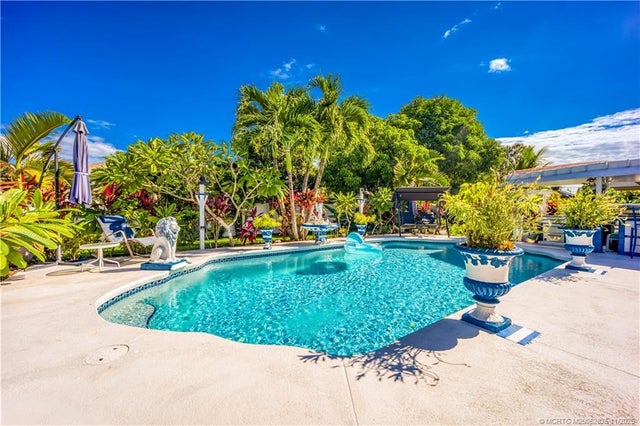 Photo of Listing #M20052825