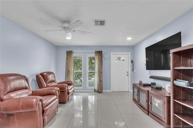 5 of 24 - 4424 Se Beaver Lane, Stuart, FL