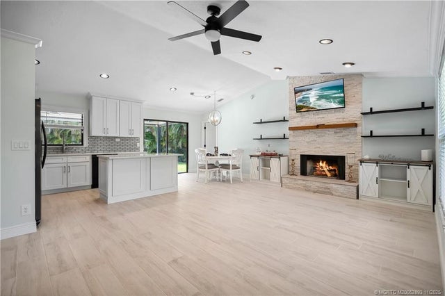 5 of 39 - 6361 Se Phillips Bend Avenue, Stuart, FL