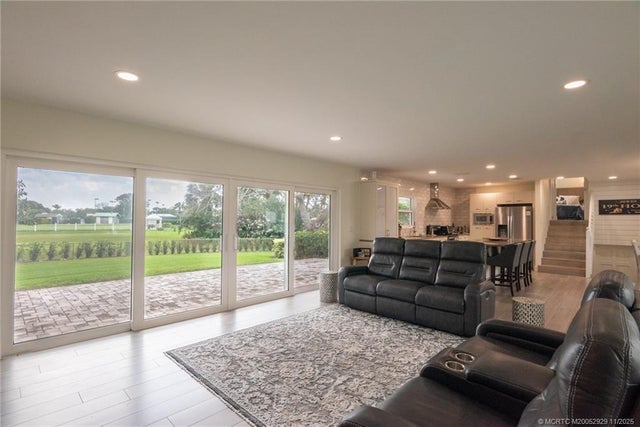 3 of 34 - 3342 Se Court Drive, Stuart, FL