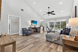 Photo of Listing #M20052953