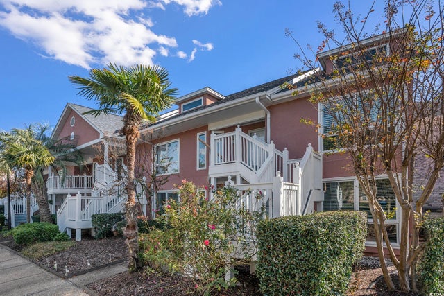 Photo of Listing #2527396