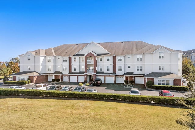 Photo of Listing #2527409