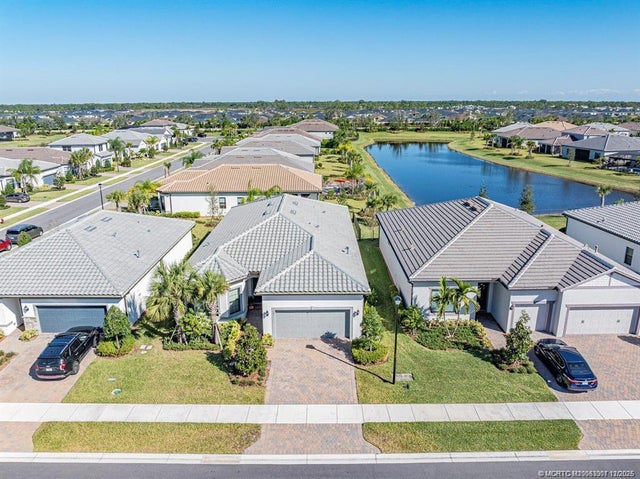 Photo of Listing #M20053301