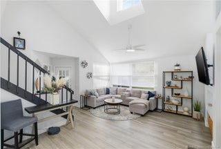 Photo of Listing #M20053342