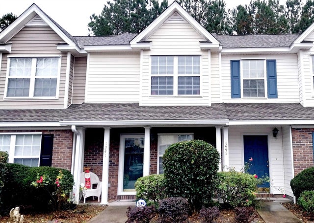 Photo of Listing #2528984