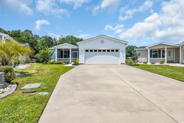 Photo of Listing #2529395