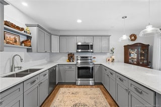 Photo of Listing #M20053505