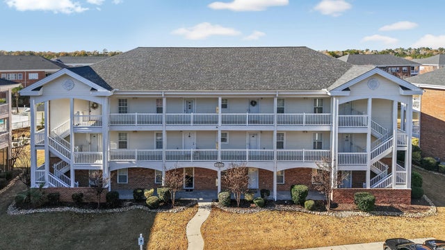 Photo of Listing #2530150