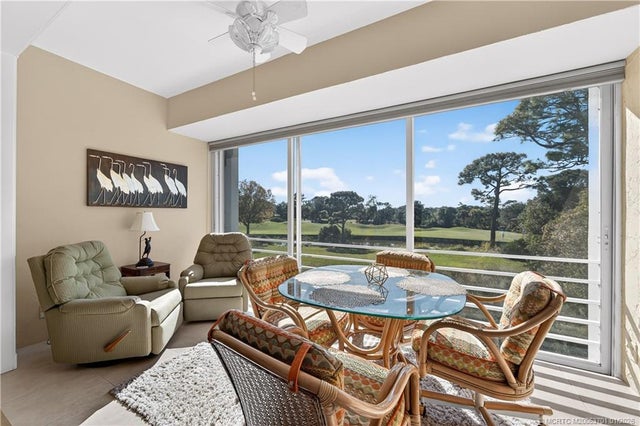 Photo of Listing #M20053701