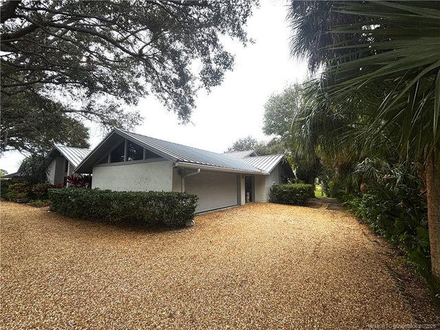 2 of 20 - 5220 Se Burning Tree Circle, Stuart, FL
