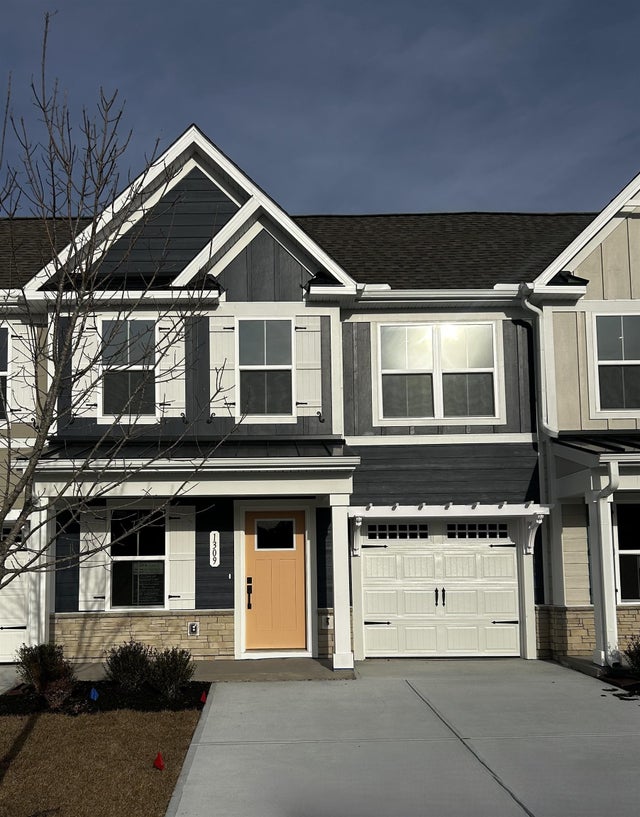 Photo of Listing #2600931