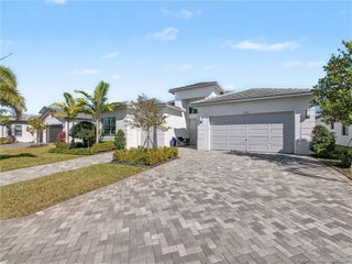 Photo of Listing #M20053856