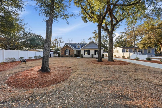 Photo of Listing #2603545