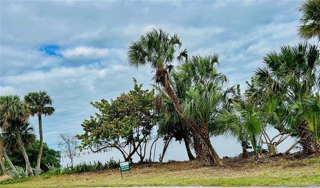 2 of 23 - 4158+4160 Ne Indian River Drive, Jensen Beach, FL