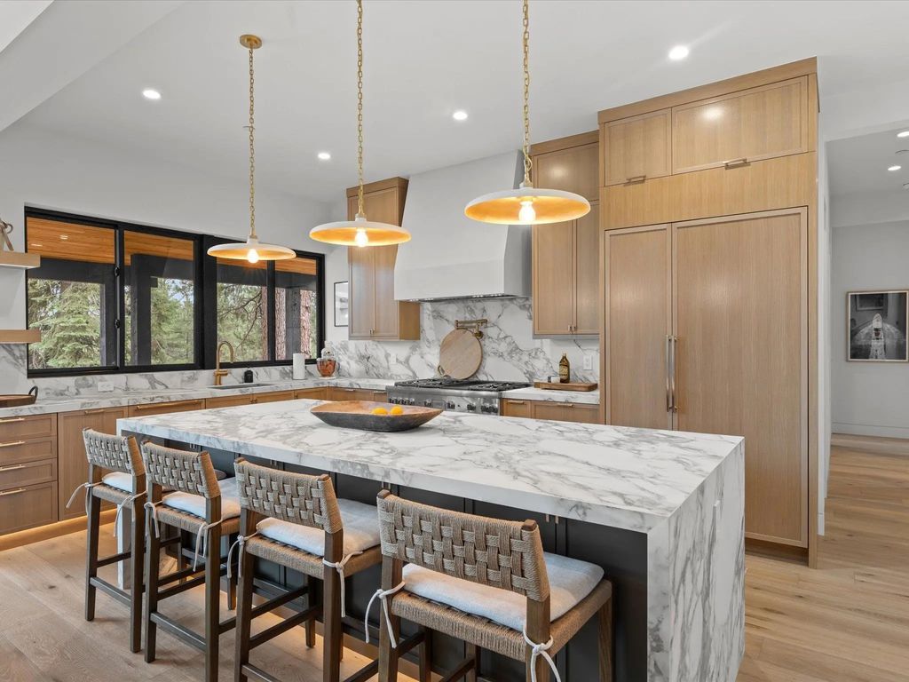 10769 Labelle Court, Truckee