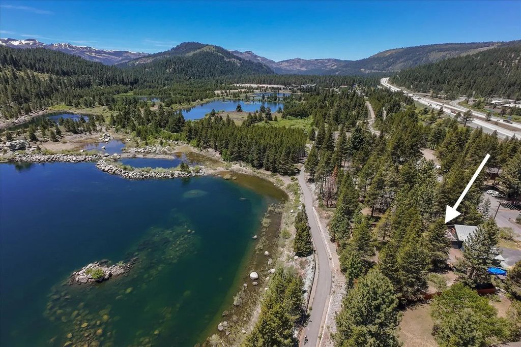 11831 Deerfield Drive, Truckee