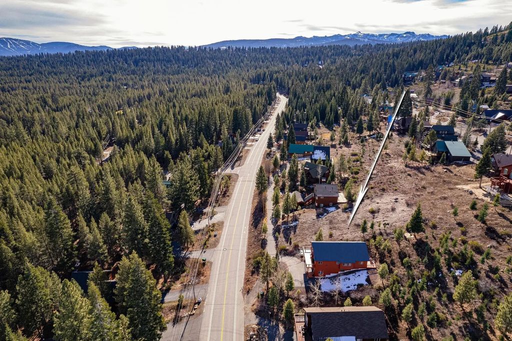14653 Northwoods Boulevard, Truckee